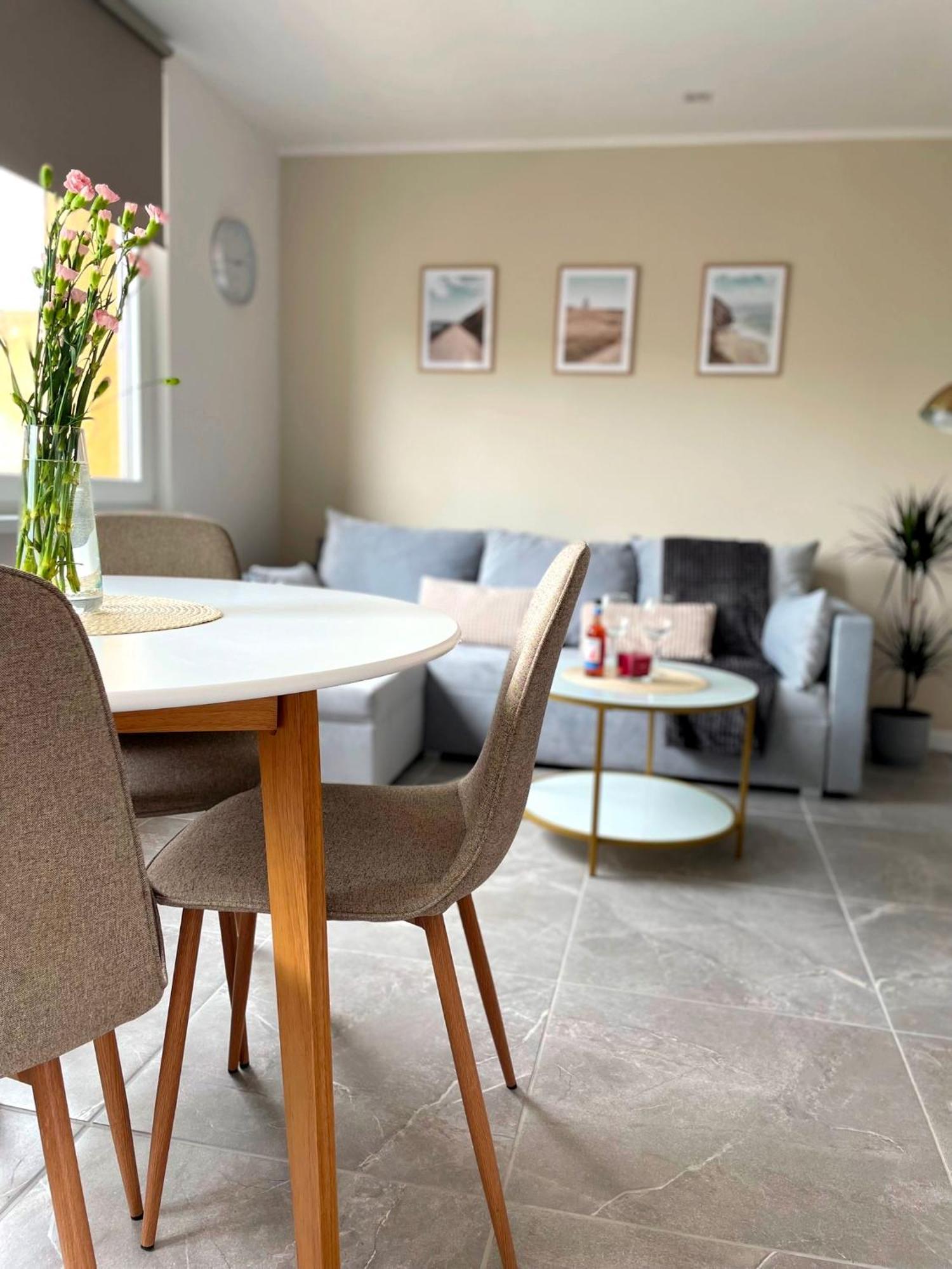 Apartament Konstytucji - Centrum Świnoujście Extérieur photo